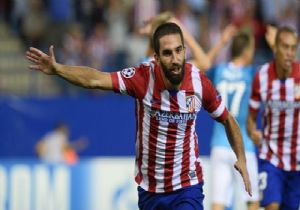 Arda Turan, Lig TV sunucusunu fena köşeye sıkıştırdı!